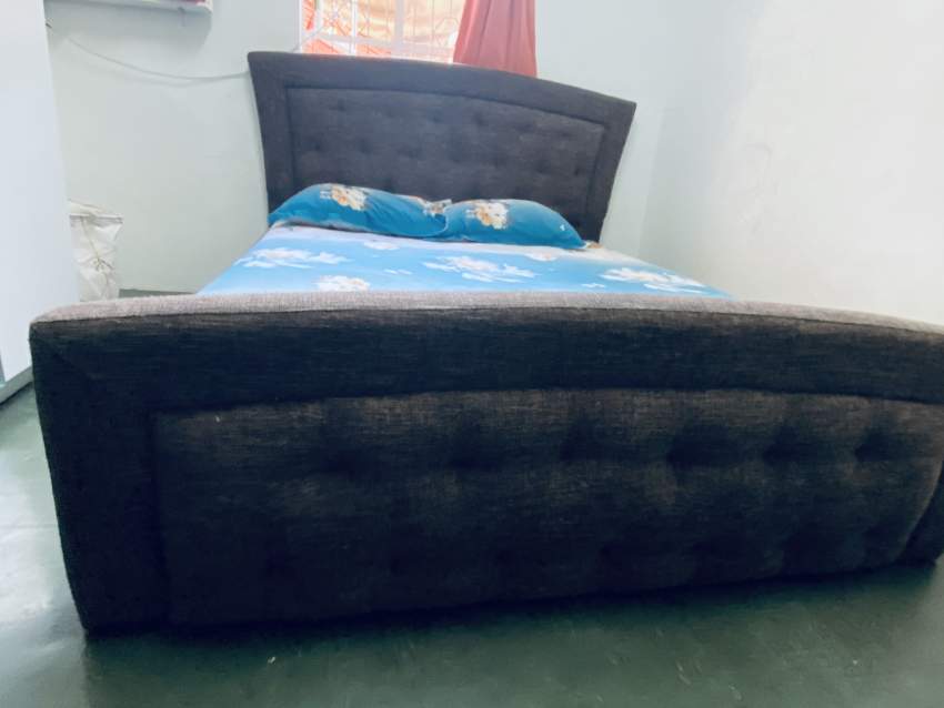 A vendre lit et matelas - 1 - Bedroom Furnitures  on Aster Vender
