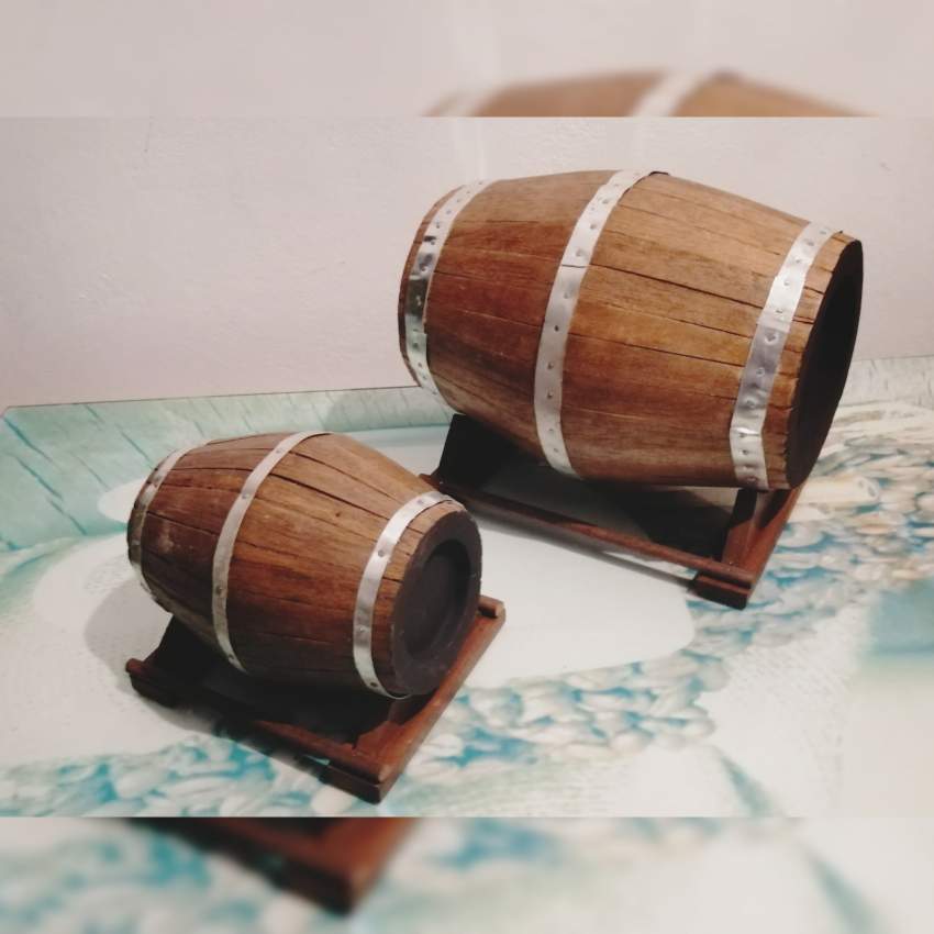 Tonneaux  - 1 - Creative crafts  on Aster Vender