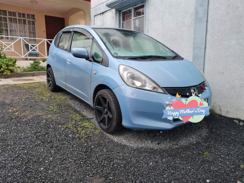 Honda Fit - 0 - Family Cars  on Aster Vender