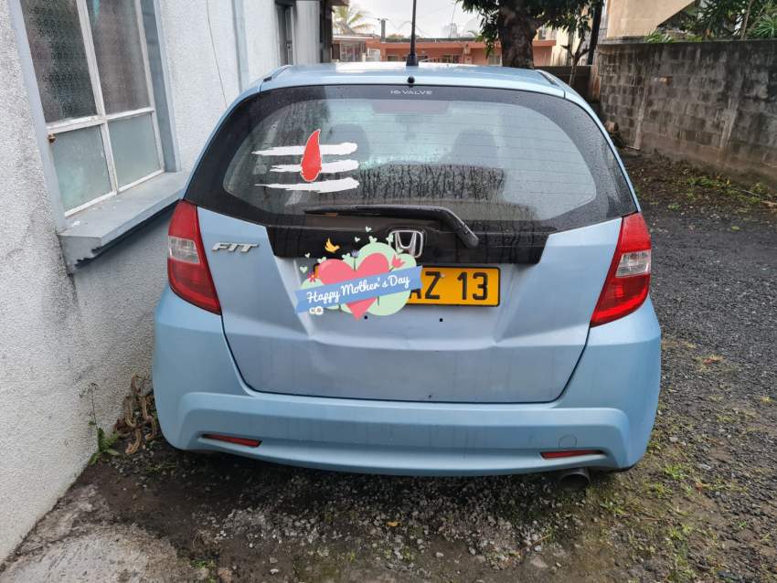 Honda Fit - 1 - Family Cars  on Aster Vender