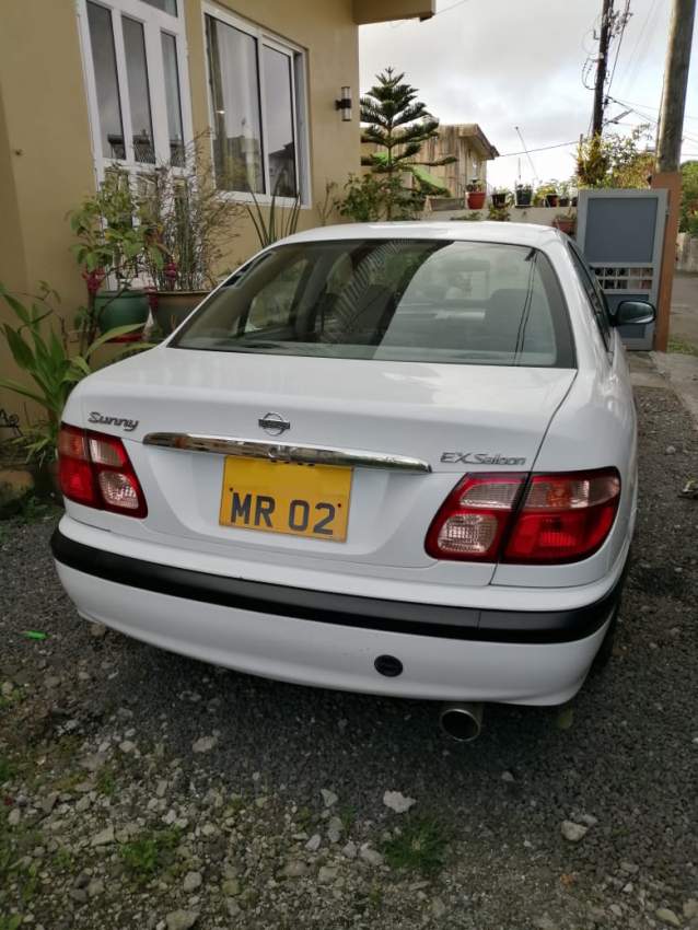 NISSAN - SUNNY - 2002 - 2 - Family Cars  on Aster Vender