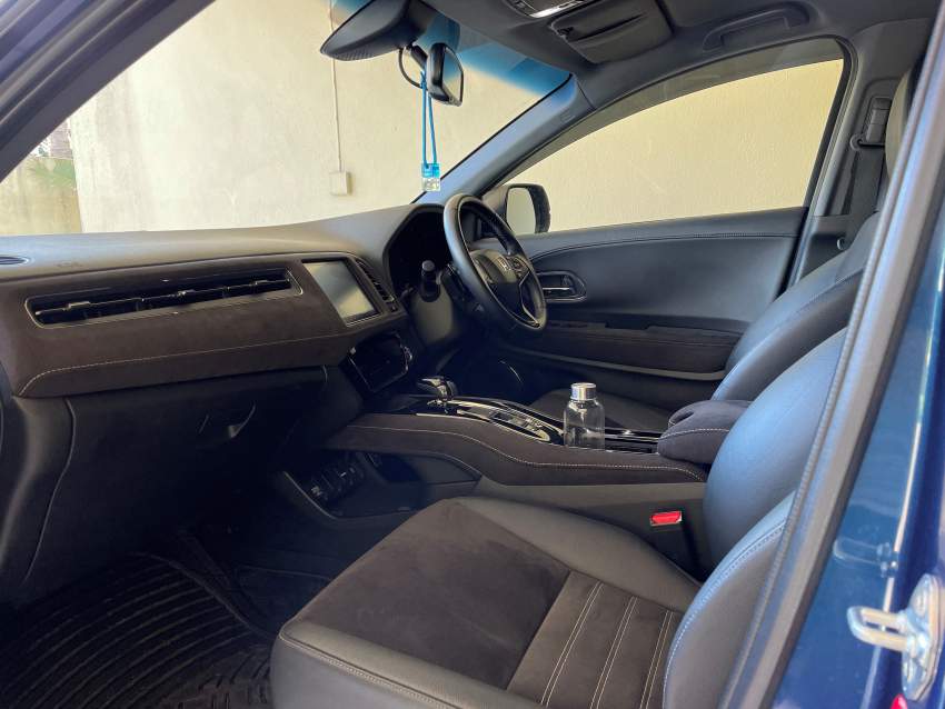 Honda Vezel RS Sensing Hybrid - 4 - SUV Cars  on Aster Vender