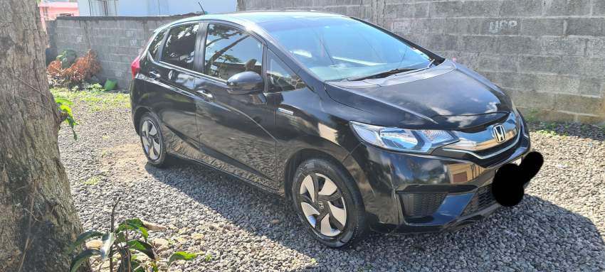 Honda fit new model black - 1 - Compact cars  on Aster Vender