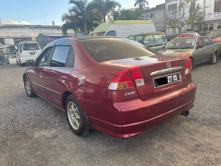 Honda Civic Year 05   - 4 - Family Cars  on Aster Vender