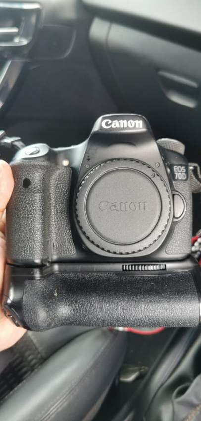 Canon 70D + Accessories + FREE GIFTS!!! - 3 - All electronics products  on Aster Vender