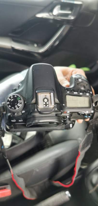 Canon 70D + Accessories + FREE GIFTS!!! - 1 - All electronics products  on Aster Vender