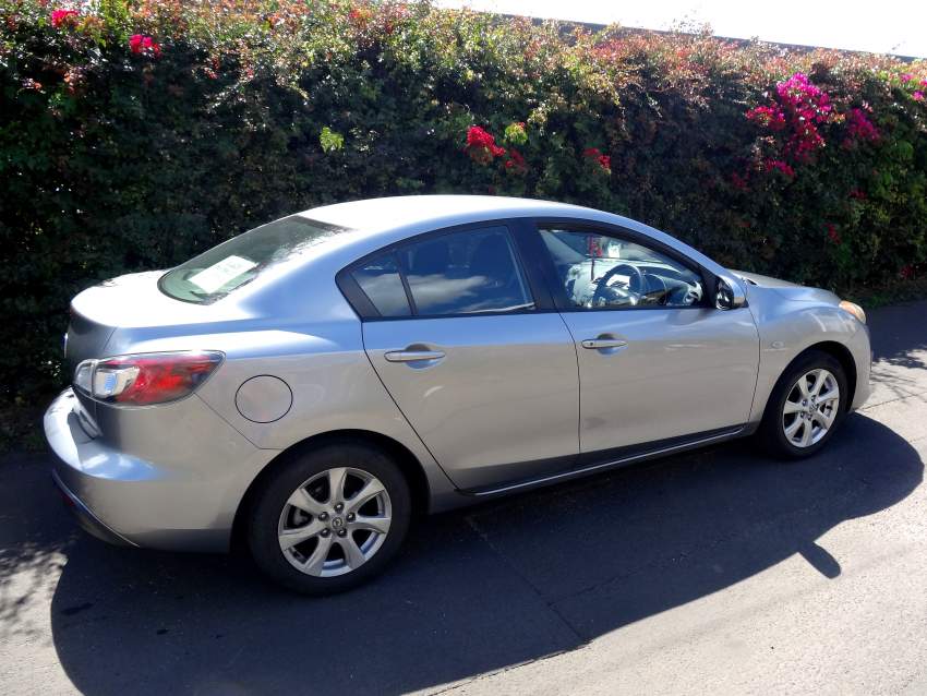 Mazda 3 Japan - 2 - Family Cars  on Aster Vender