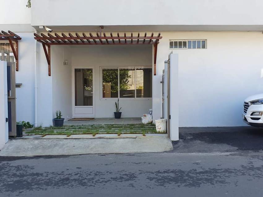 APARTMENT ON SALE AT BEAU BASSIN- RS 4.6M NEG - 3 - Apartments  on Aster Vender