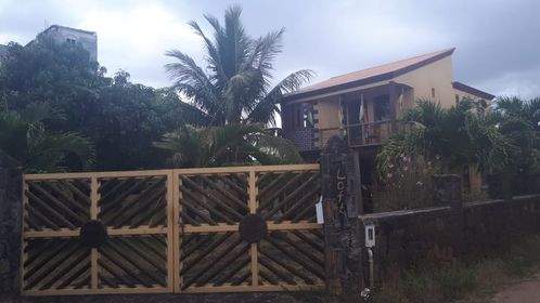 HOUSE ON SALE IN TRIOLET/ MAISON A VENDRE A TRIOLET RS 4 M NEG - 4 - House  on Aster Vender