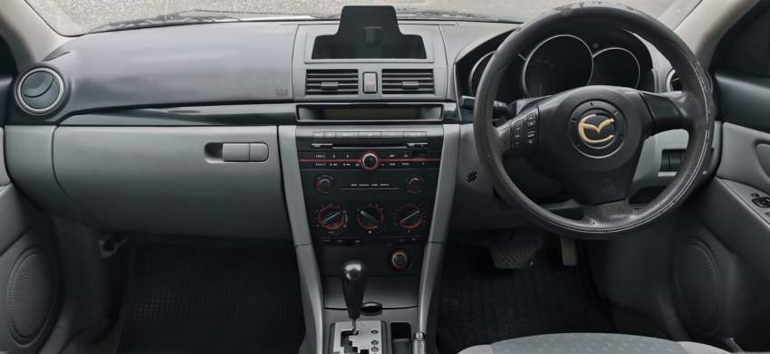 MAZDA AXELA YR ZU 05  - 2 - Family Cars  on Aster Vender