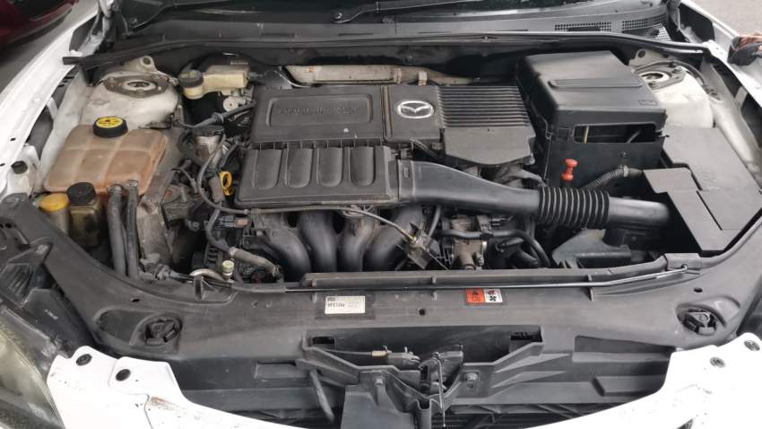 MAZDA AXELA YR ZU 05  - 1 - Family Cars  on Aster Vender