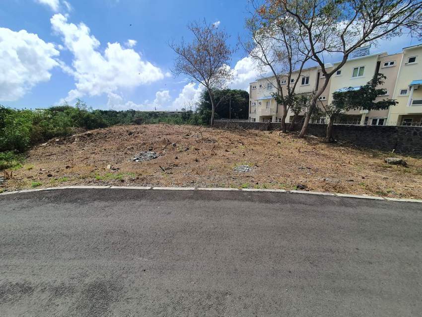Sale of land - 1 - Land  on Aster Vender