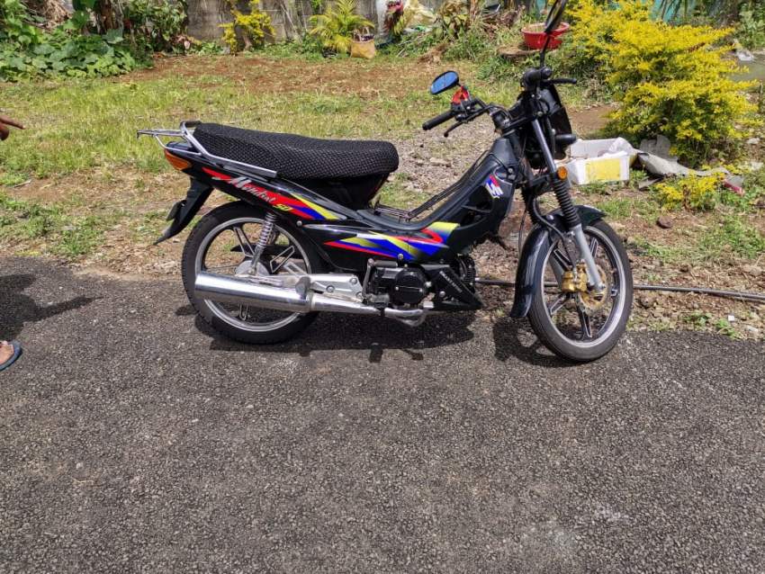 Mondial - 0 - Roadsters  on Aster Vender