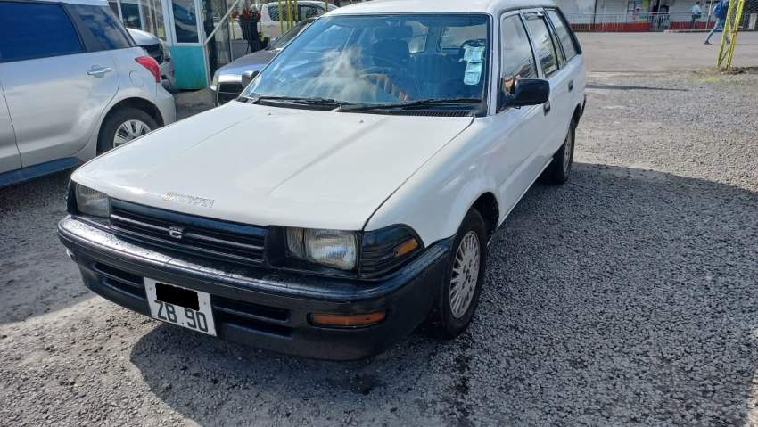 Toyota Corolla Autovan Year 90  - 2 - Family Cars  on Aster Vender