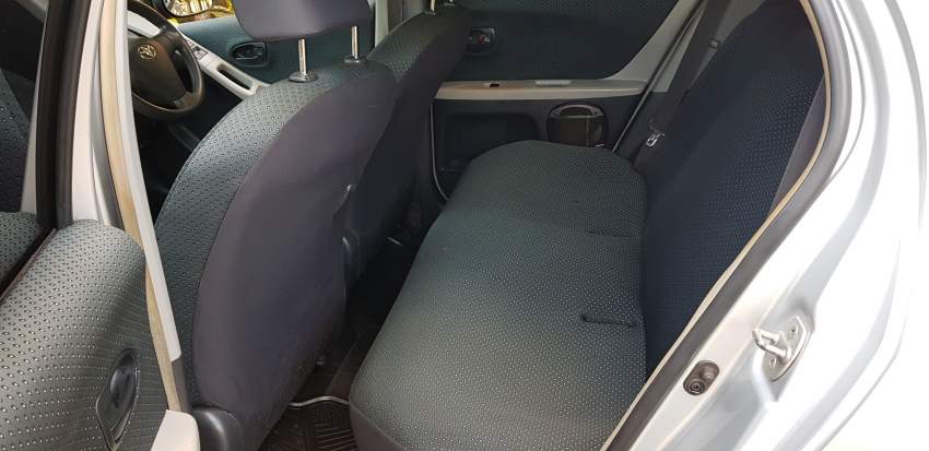 Toyota vitz - ZU06 - Auto - 59203220 - 1 - Family Cars  on Aster Vender