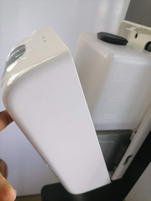 Automatic sanitiser - 4 - Health Products  on Aster Vender