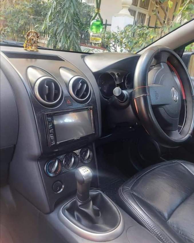  Nissan Qashquai  - 3 - SUV Cars  on Aster Vender