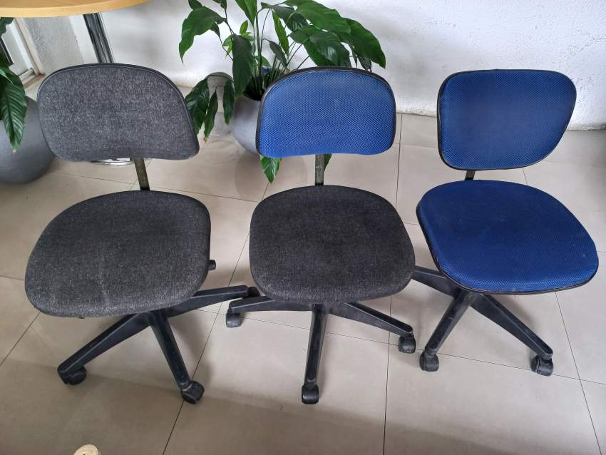 3 Typist chairs for sale - 0 - Desk chairs  on Aster Vender