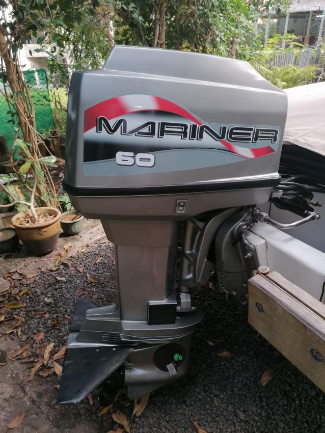 Mariner 60 - 0 - Boat engines  on Aster Vender