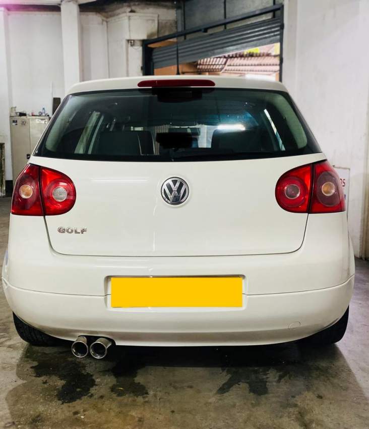 Volkswagen Golf 5- Excellent condition - 2 - Family Cars  on Aster Vender