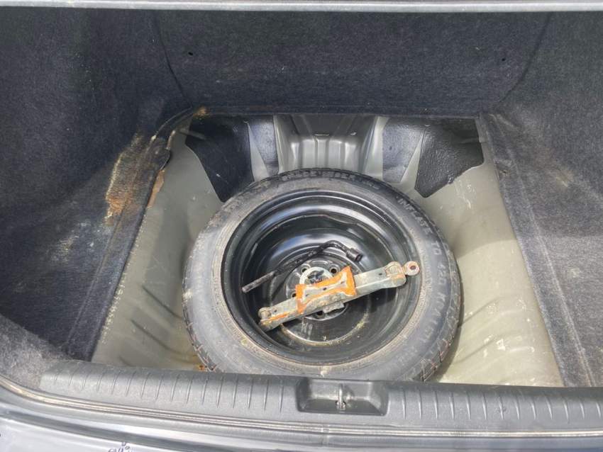 Toyota Vitz Manual Year 1999 - 6 - Compact cars  on Aster Vender