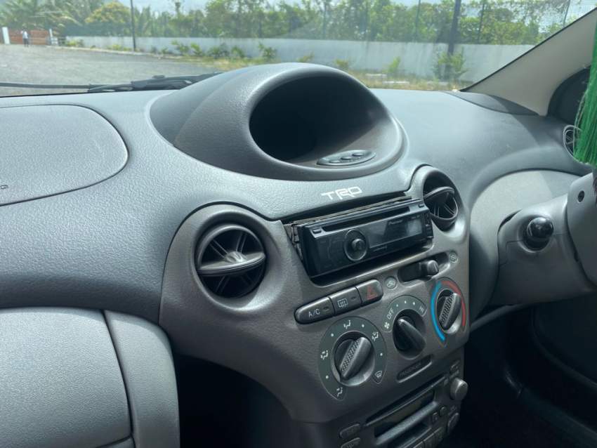 Toyota Vitz Manual Year 1999 - 4 - Compact cars  on Aster Vender