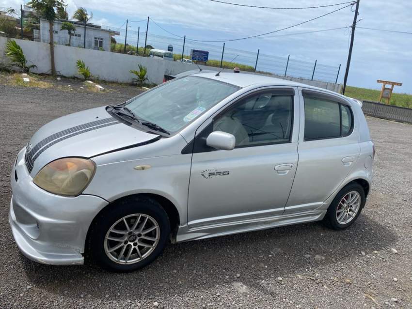 Toyota Vitz Manual Year 1999 - 2 - Compact cars  on Aster Vender