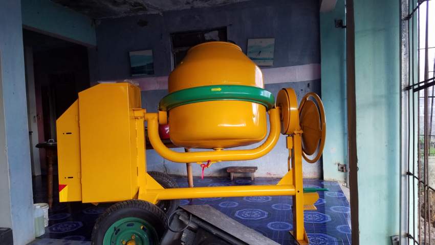 Betoneuse on Aster Vender