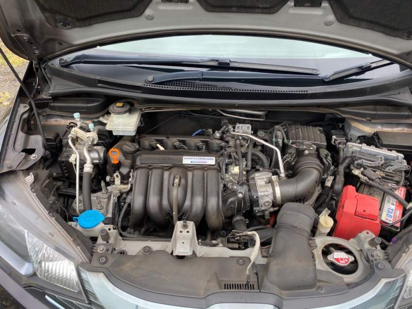 Honda Fit Hybrid  - 4 - Family Cars  on Aster Vender