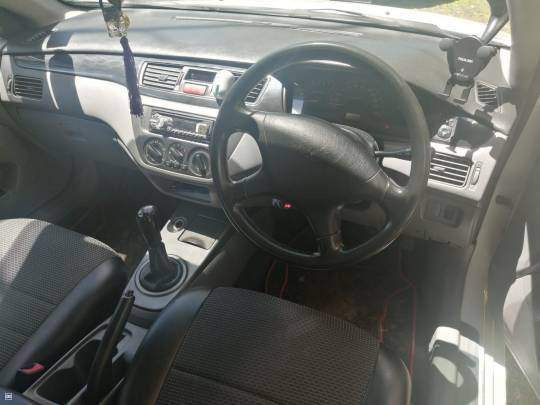 Mitsubishi Lancer Glx  - 4 - Family Cars  on Aster Vender