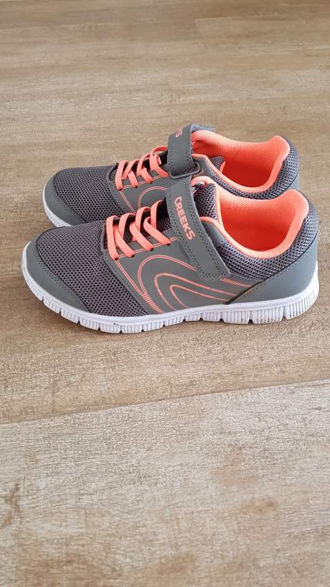 Baskets taille 37 Creeks - 2 - Sneakers  on Aster Vender