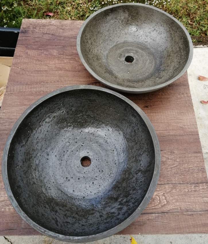 Round flower pot - 2 - Others  on Aster Vender