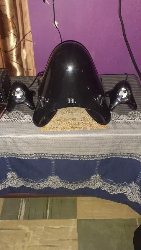 JBL CREATURE 3 - 0 - Other Musical Equipment  on Aster Vender