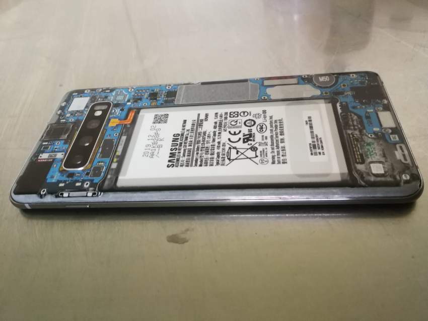 Samsung Galaxy S10+ - 1 - Android Phones  on Aster Vender