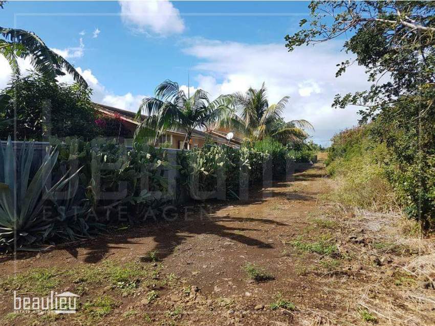 *26 Perches Residential land Calodyne,Grand Gaube * - 2 - Land  on Aster Vender