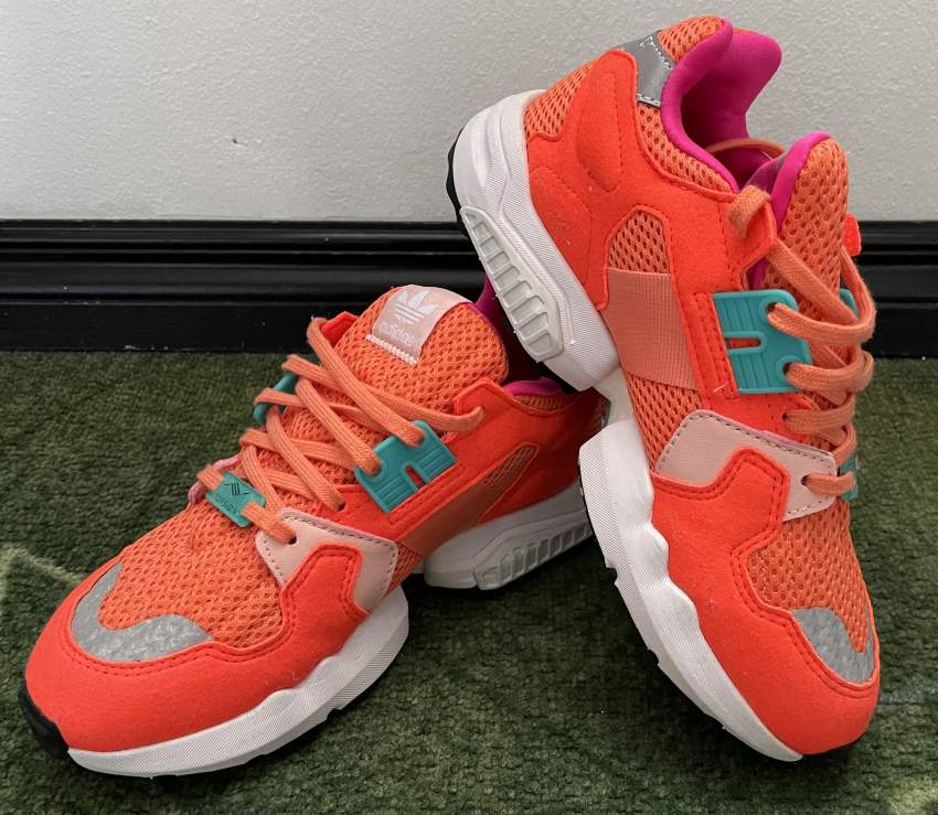 ADIDAS SHOES on Aster Vender