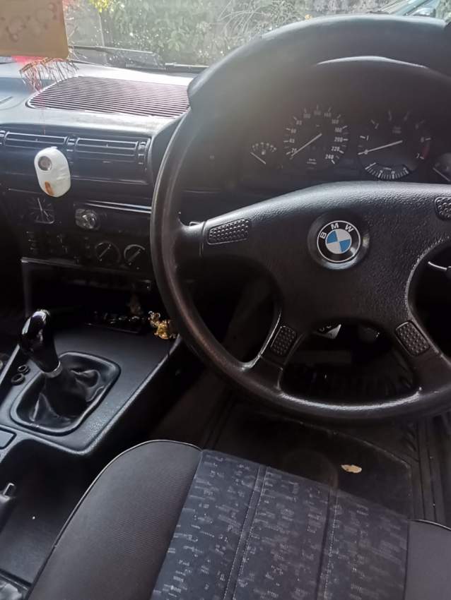 Sale - 3 - Luxury Cars  on Aster Vender