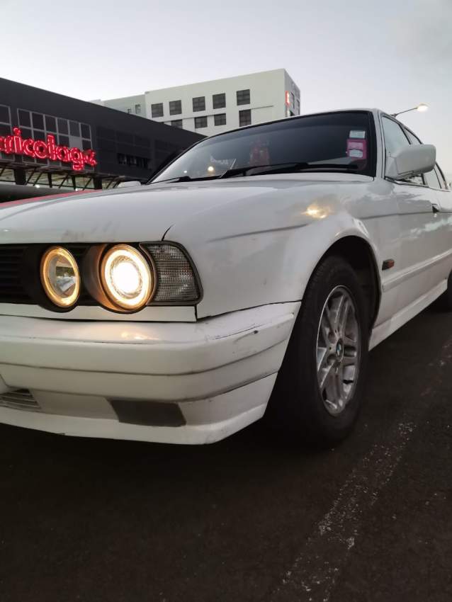 Sale - 6 - Luxury Cars  on Aster Vender