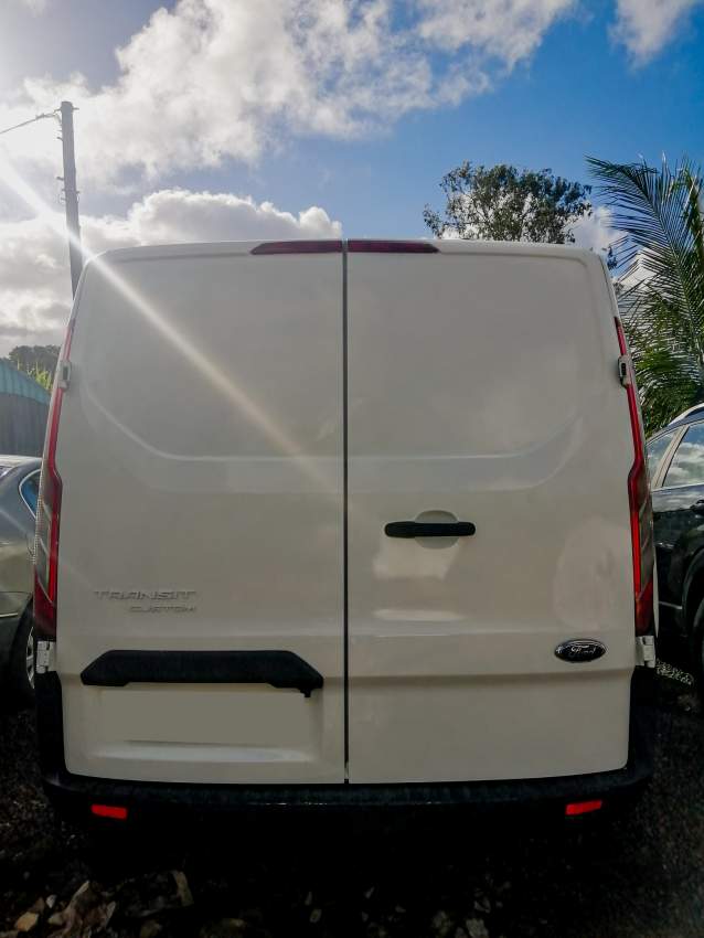 Ford Transit - 4 - Cargo Van (Delivery Van)  on Aster Vender