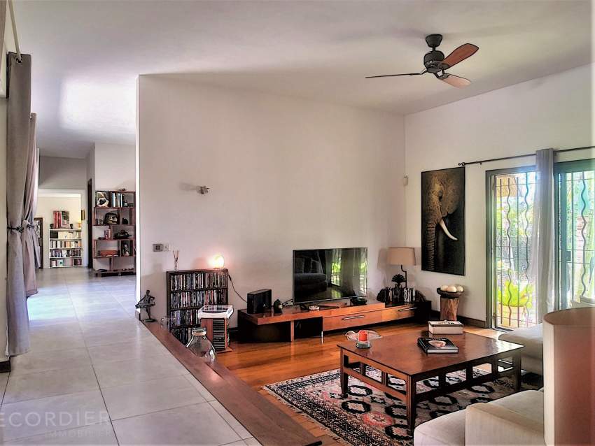 (Ref. MA7-572) BIEN RARE A LA VENTE - (Nord) - 4 - Villas  on Aster Vender