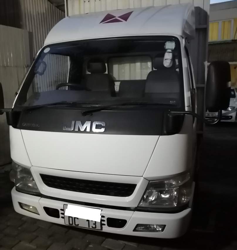 JMC 6 ROUES  (DOUBLE ROUES ARRIERE) 14 FEET CARGO 2013 Rs 340,000 Neg - 0 - Small trucks (Camionette)  on Aster Vender