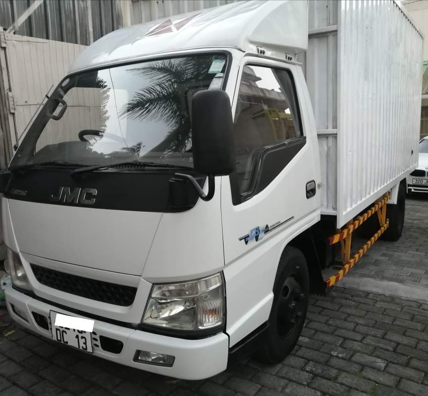 JMC 6 ROUES  (DOUBLE ROUES ARRIERE) 14 FEET CARGO 2013 Rs 340,000 Neg - 3 - Small trucks (Camionette)  on Aster Vender
