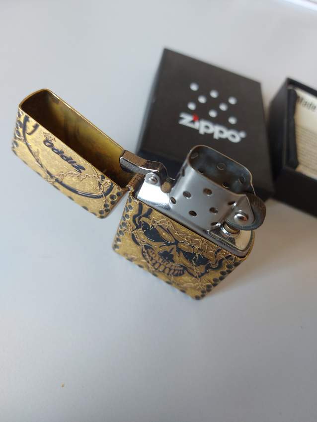 Zippo Lighter - 1 - Others  on Aster Vender