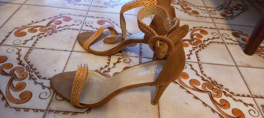 Shoes - 5 - Women's shoes (ballet, etc)  on Aster Vender