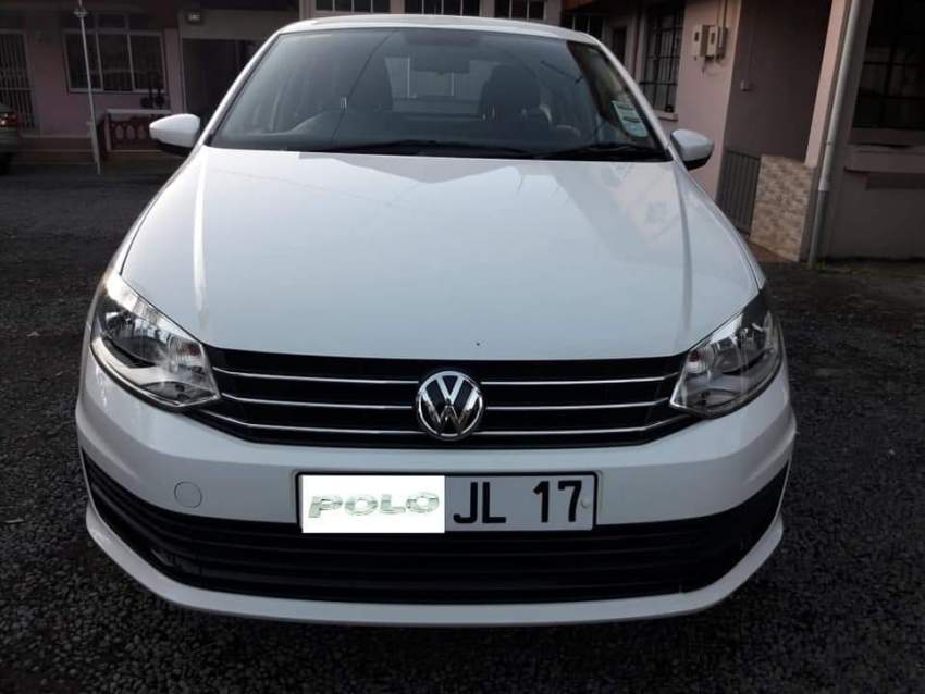 Volkswagen polo 2017 - 0 - Family Cars  on Aster Vender