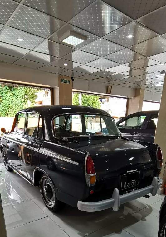 VINTAGE CAR NISSAN BLUE BIRD  - 8 - Family Cars  on Aster Vender