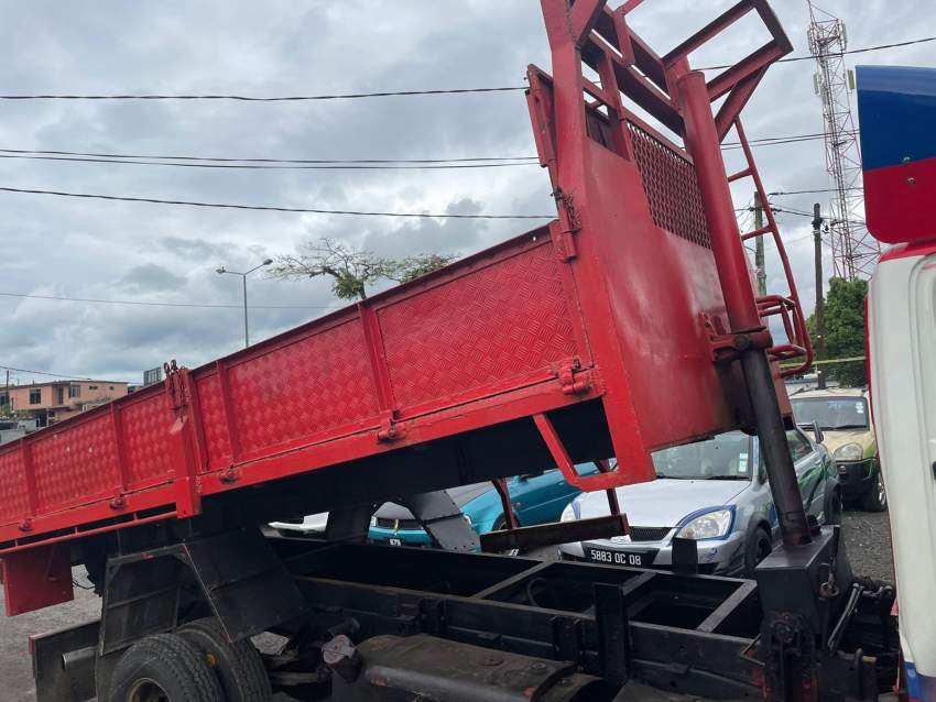 Camion Daihatsu V119 Year 90  - 2 - Other heavy trucks  on Aster Vender