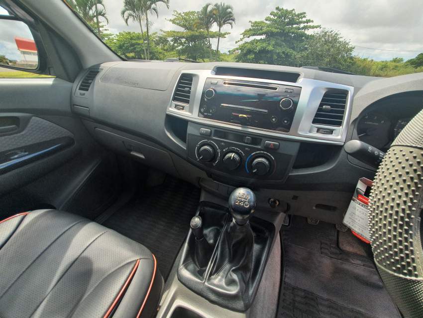For Sale Toyota Hilux 4WD Yr 2015 - SOLD - 5 - Pickup trucks (4x4 & 4x2)  on Aster Vender