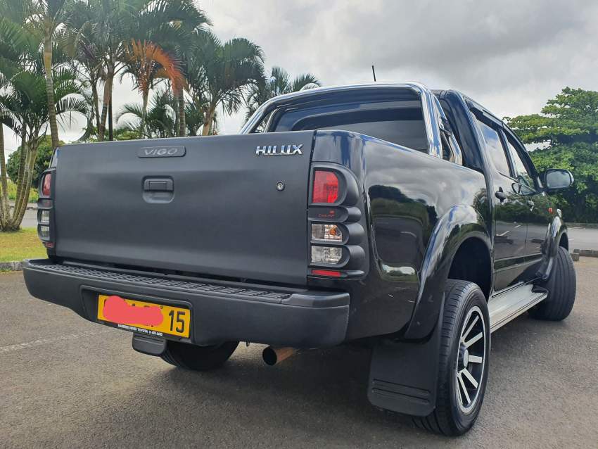 For Sale Toyota Hilux 4WD Yr 2015 - SOLD - 1 - Pickup trucks (4x4 & 4x2)  on Aster Vender
