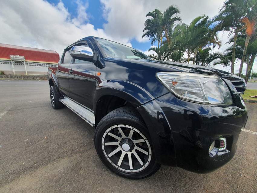 For Sale Toyota Hilux 4WD Yr 2015 - SOLD - 7 - Pickup trucks (4x4 & 4x2)  on Aster Vender